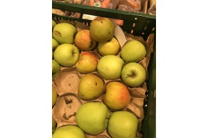  Jabłka Golden Delicious - sklep Netto