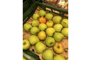  Jabłka Golden Delicious - sklep Netto