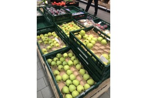  Jabłka Golden Delicious - sklep Netto